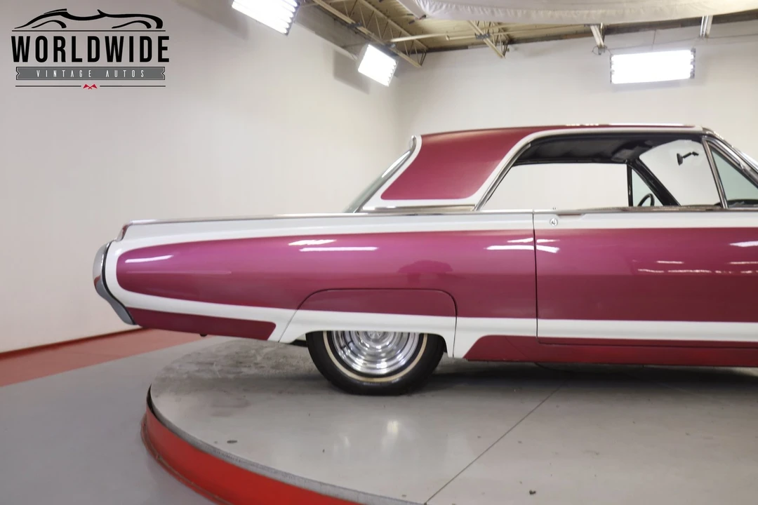 1962 Ford Thunderbird 3rd Gen - Image 9 of 12
