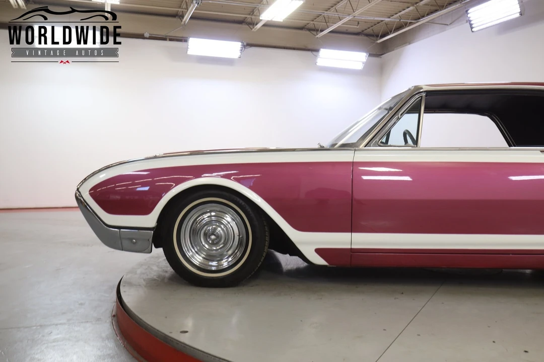 1962 Ford Thunderbird 3rd Gen - Image 7 of 12
