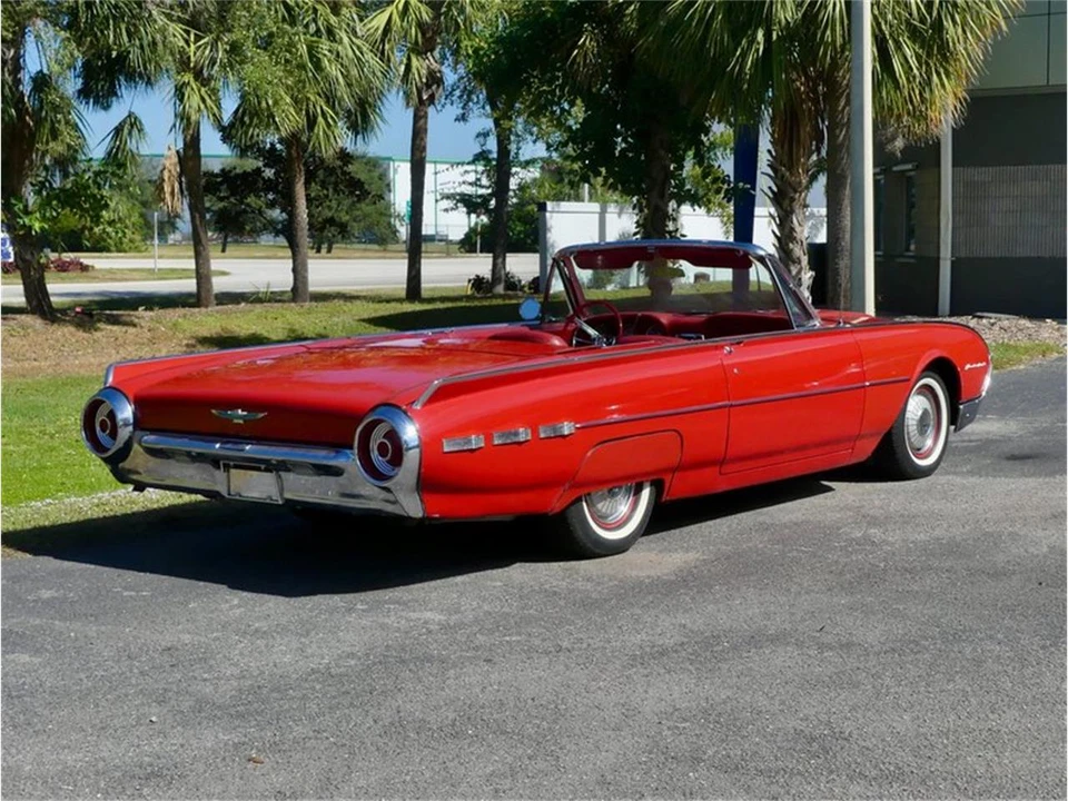 1962 Ford Thunderbird 3rd Gen - Image 24 of 31