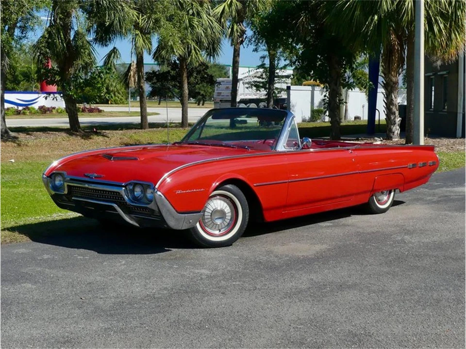 1962 Ford Thunderbird 3rd Gen - Image 10 of 31