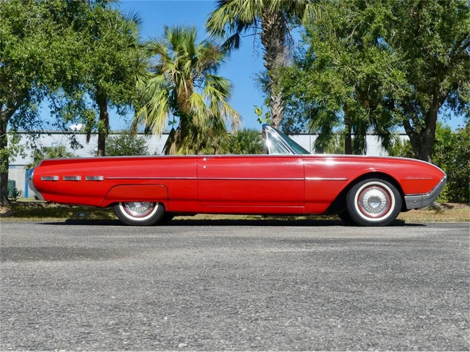 1962 Ford Thunderbird 3rd Gen - Image 30 of 31