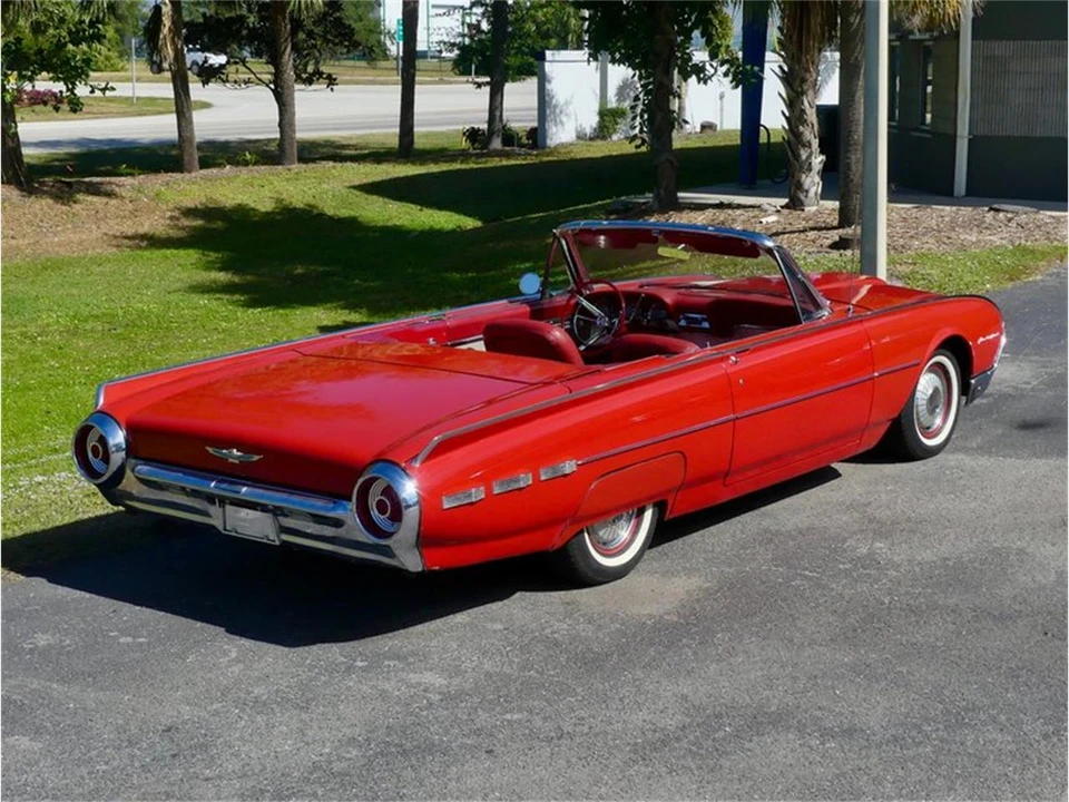 1962 Ford Thunderbird 3rd Gen - Image 25 of 31