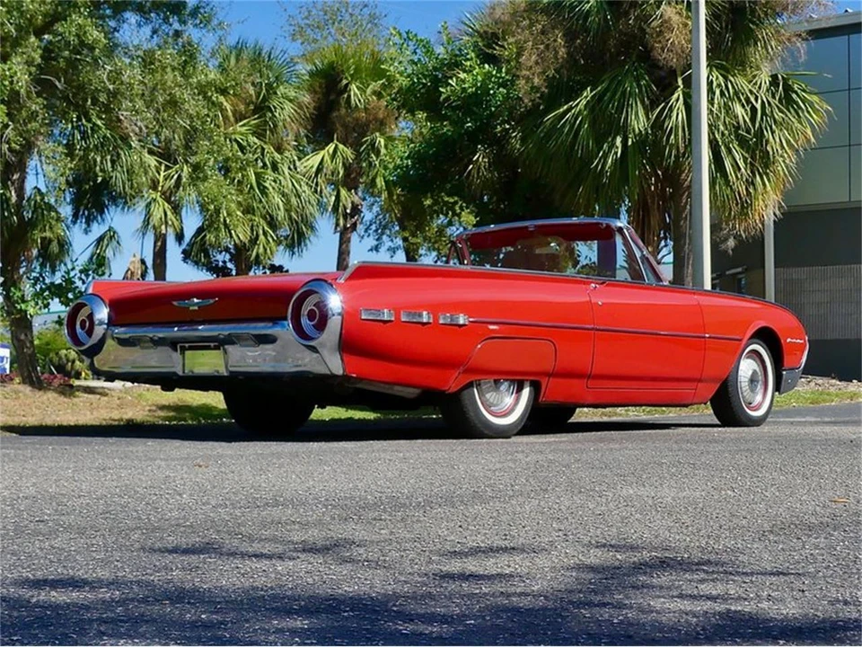 1962 Ford Thunderbird 3rd Gen - Image 26 of 31