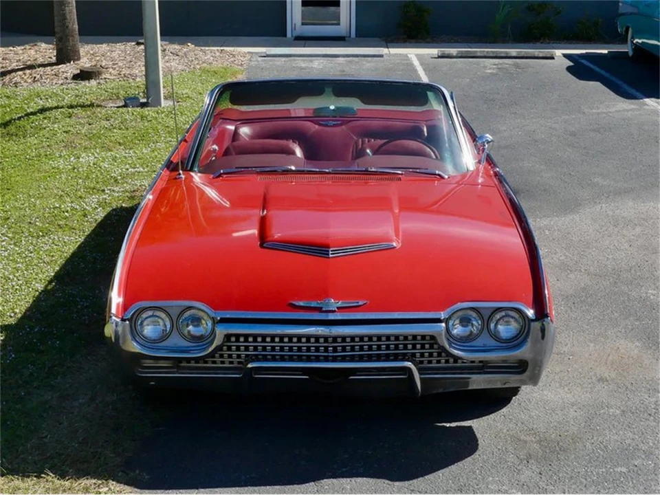 1962 Ford Thunderbird 3rd Gen - Image 27 of 31