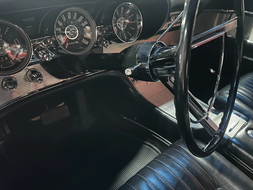 1962 Ford Thunderbird 3rd Gen - Image 16 of 21