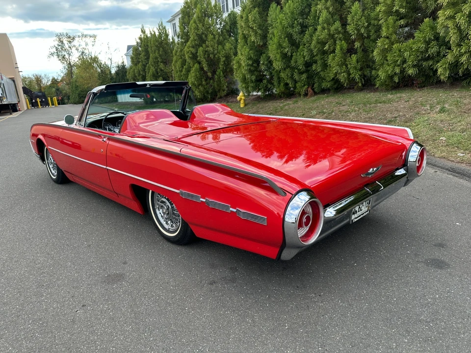 1962 Ford Thunderbird 3rd Gen - Image 4 of 21