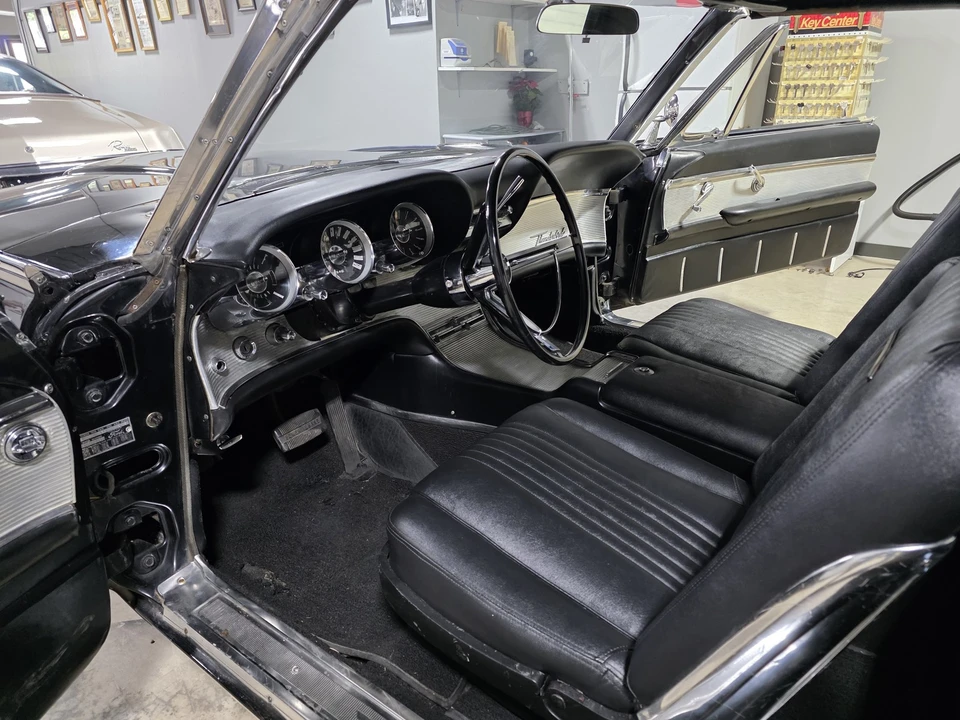 1962 Ford Thunderbird 3rd Gen - Image 16 of 29