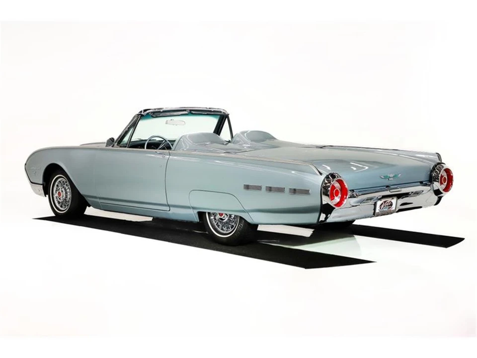 1962 Ford Thunderbird 3rd Gen - Image 7 of 31