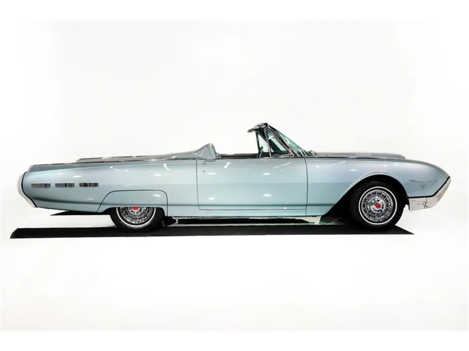 1962 Ford Thunderbird 3rd Gen - Image 16 of 31
