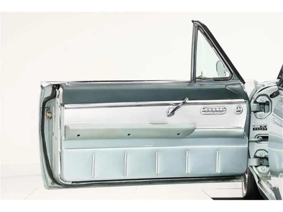 1962 Ford Thunderbird 3rd Gen - Image 9 of 31