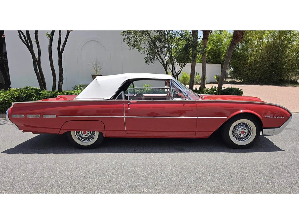 1962 Ford Thunderbird 3rd Gen - Image 2 of 19