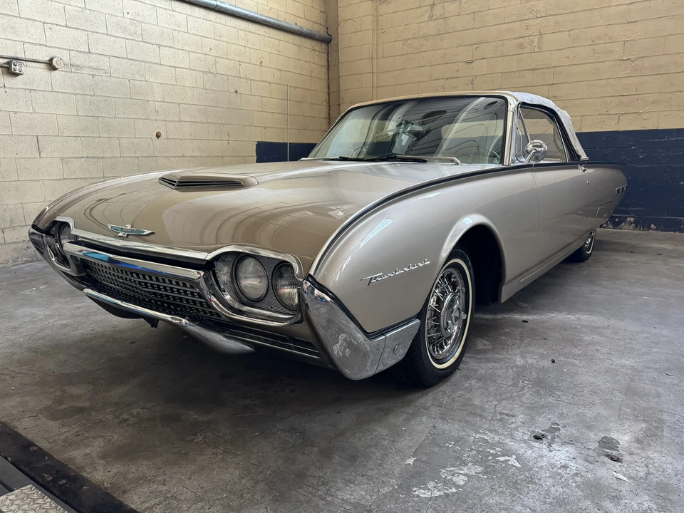 1962 Ford Thunderbird 3rd Gen - Image 6 of 31
