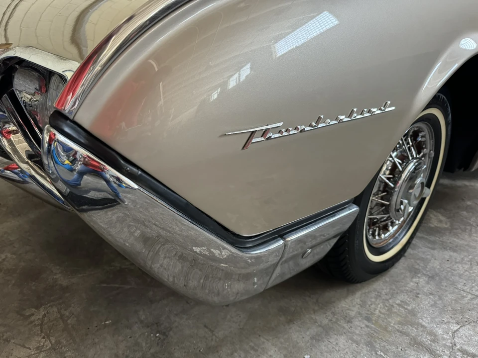 1962 Ford Thunderbird 3rd Gen - Image 13 of 31
