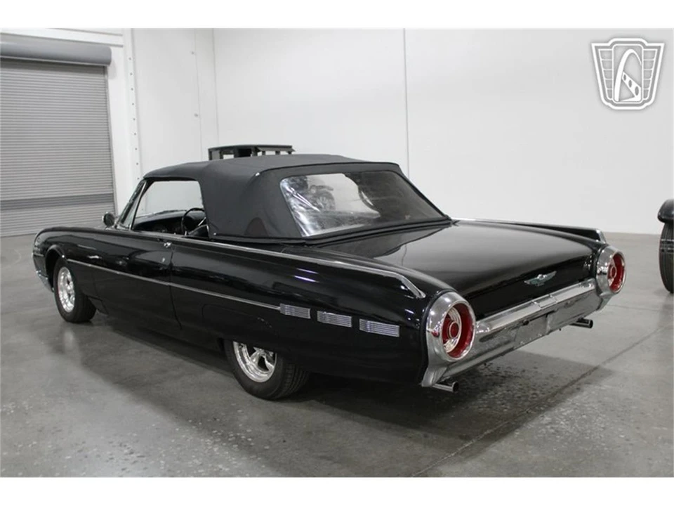 1962 Ford Thunderbird 3rd Gen - Image 16 of 31
