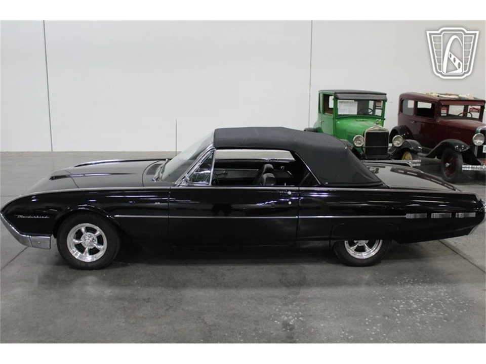 1962 Ford Thunderbird 3rd Gen - Image 7 of 31