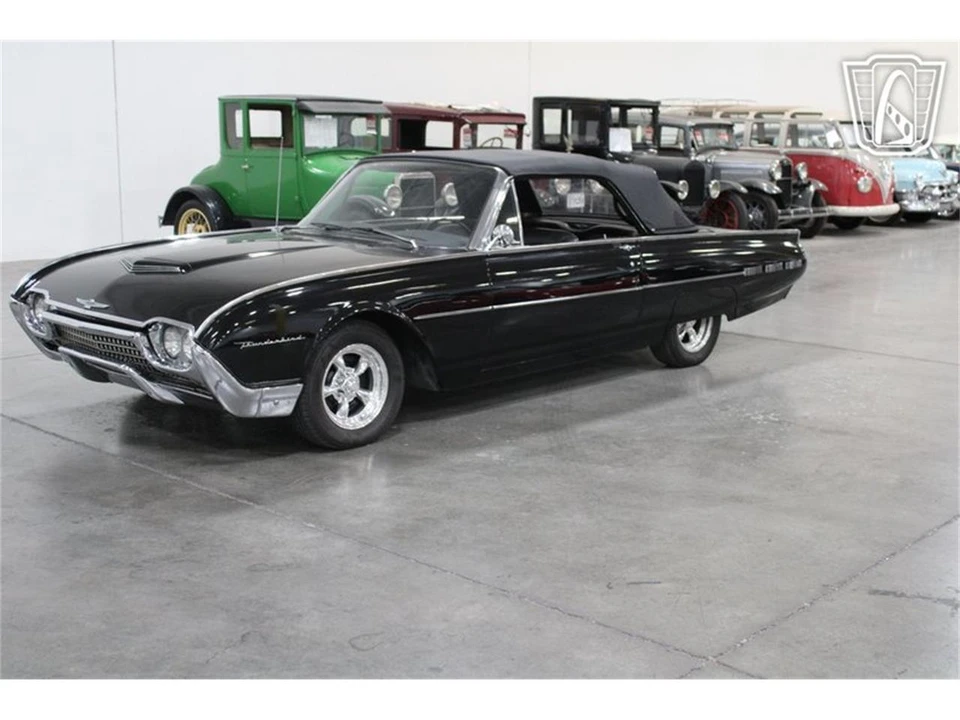 1962 Ford Thunderbird 3rd Gen - Image 2 of 31