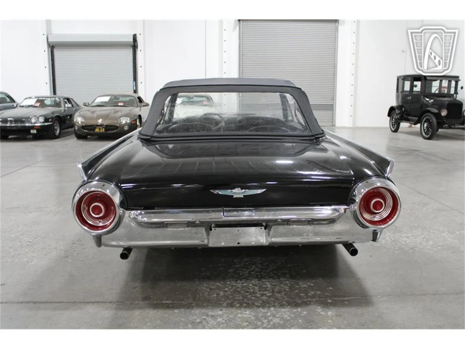 1962 Ford Thunderbird 3rd Gen - Image 17 of 31
