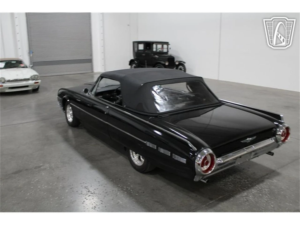 1962 Ford Thunderbird 3rd Gen - Image 8 of 31