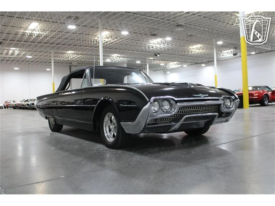 1962 Ford Thunderbird 3rd Gen - Image 28 of 31