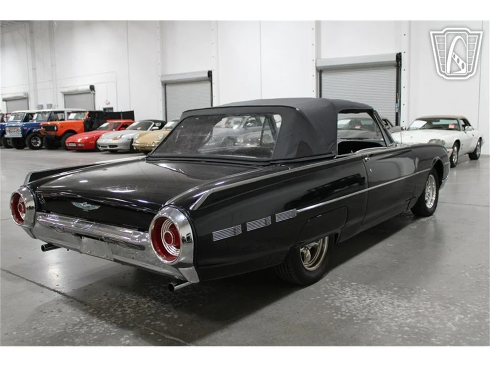 1962 Ford Thunderbird 3rd Gen - Image 18 of 31
