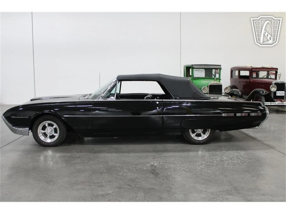 1962 Ford Thunderbird 3rd Gen - Image 15 of 31
