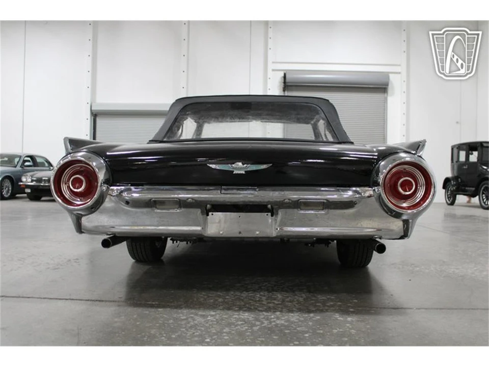 1962 Ford Thunderbird 3rd Gen - Image 25 of 31
