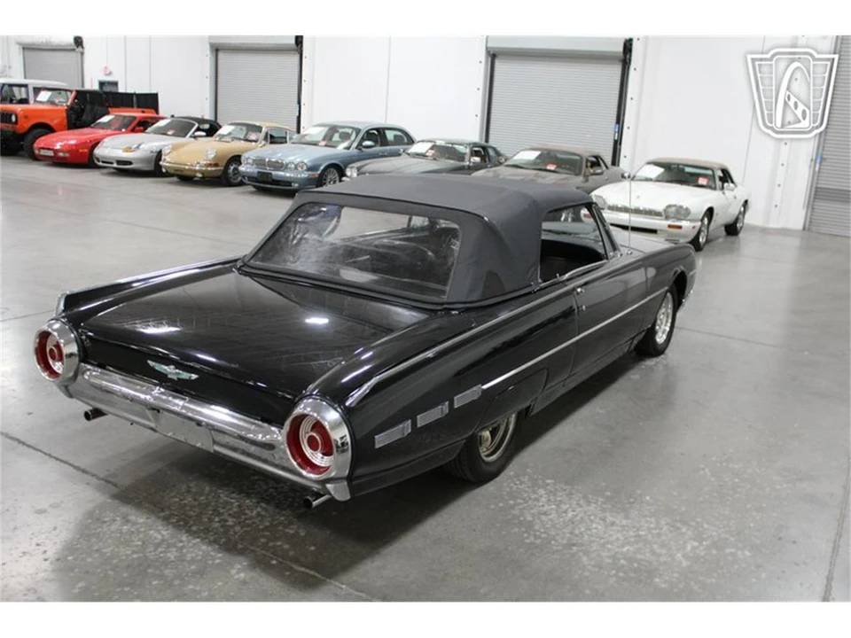 1962 Ford Thunderbird 3rd Gen - Image 10 of 31