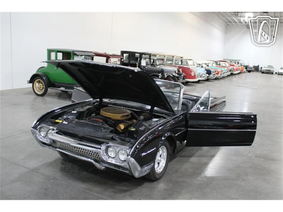 1962 Ford Thunderbird 3rd Gen - Image 30 of 31