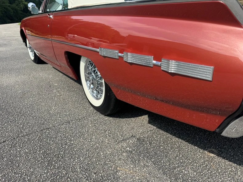 1962 Ford Thunderbird 3rd Gen - Image 18 of 31