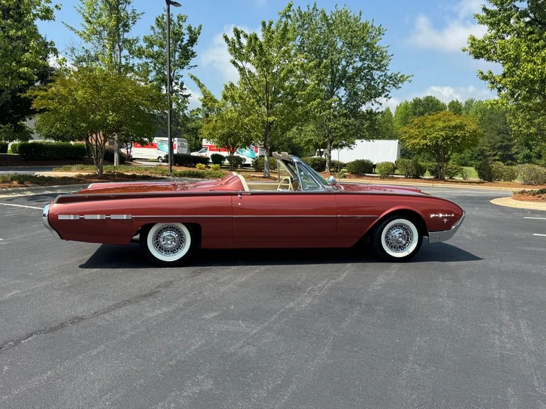 1962 Ford Thunderbird 3rd Gen - Image 10 of 31