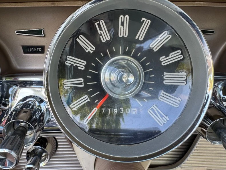 1962 Ford Thunderbird 3rd Gen - Image 24 of 31