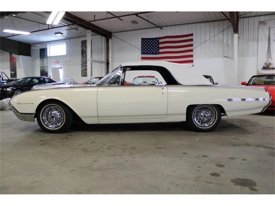 1962 Ford Thunderbird 3rd Gen - Image 3 of 31