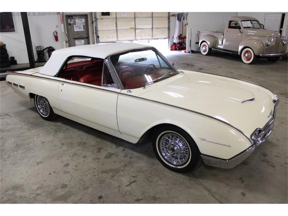 1962 Ford Thunderbird 3rd Gen - Image 14 of 31