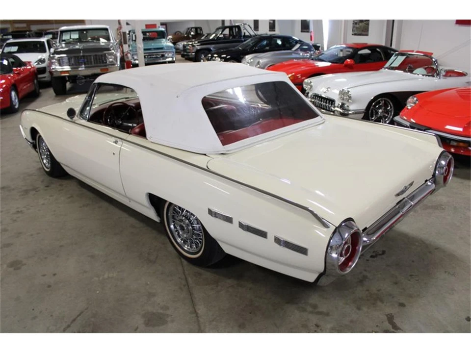 1962 Ford Thunderbird 3rd Gen - Image 16 of 31