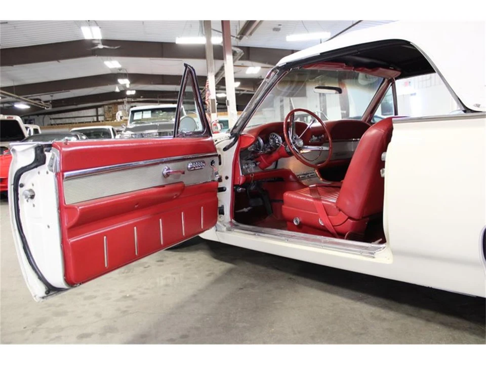 1962 Ford Thunderbird 3rd Gen - Image 26 of 31