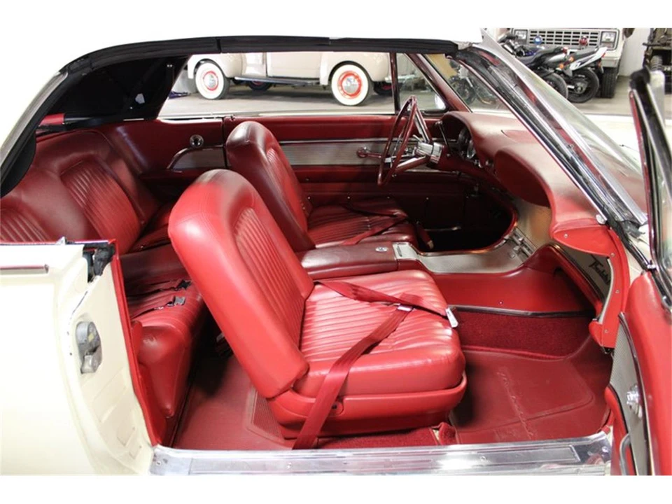 1962 Ford Thunderbird 3rd Gen - Image 22 of 31