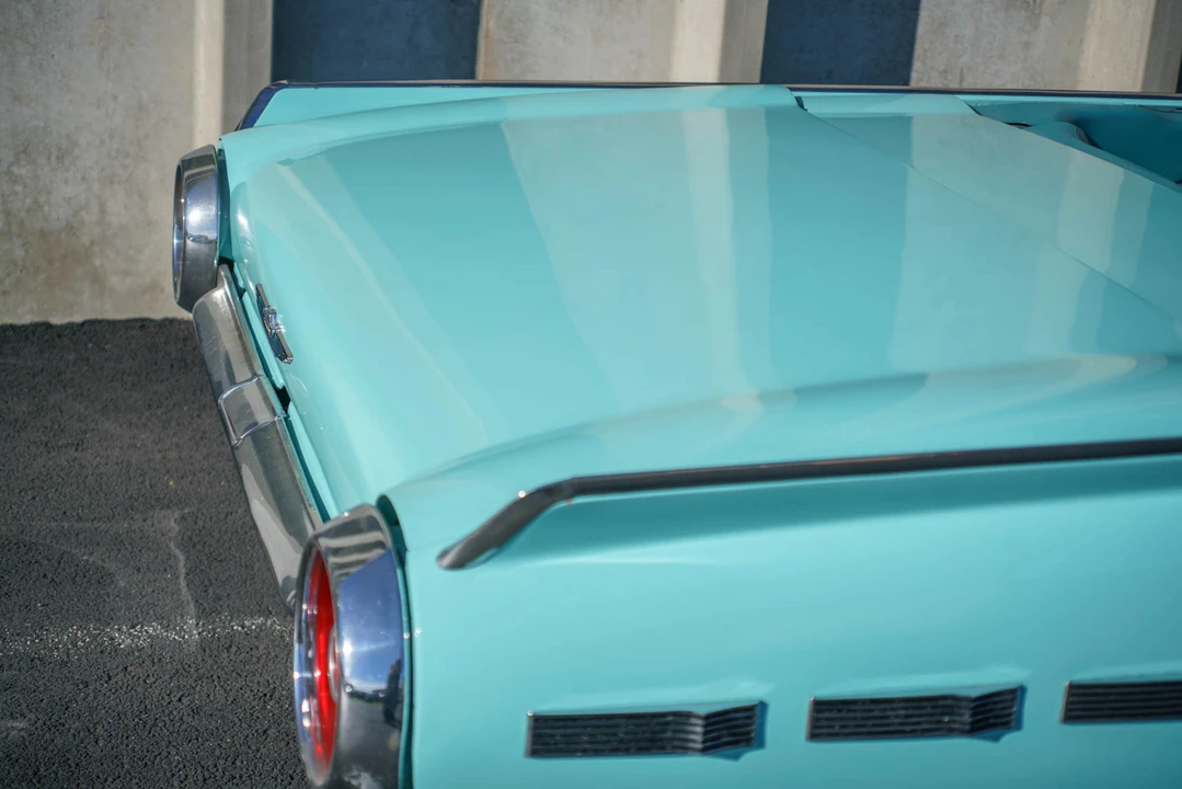 1962 Ford Thunderbird 3rd Gen - Image 25 of 31