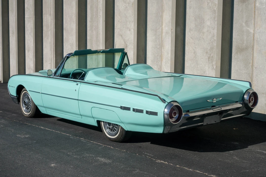 1962 Ford Thunderbird 3rd Gen - Image 5 of 31