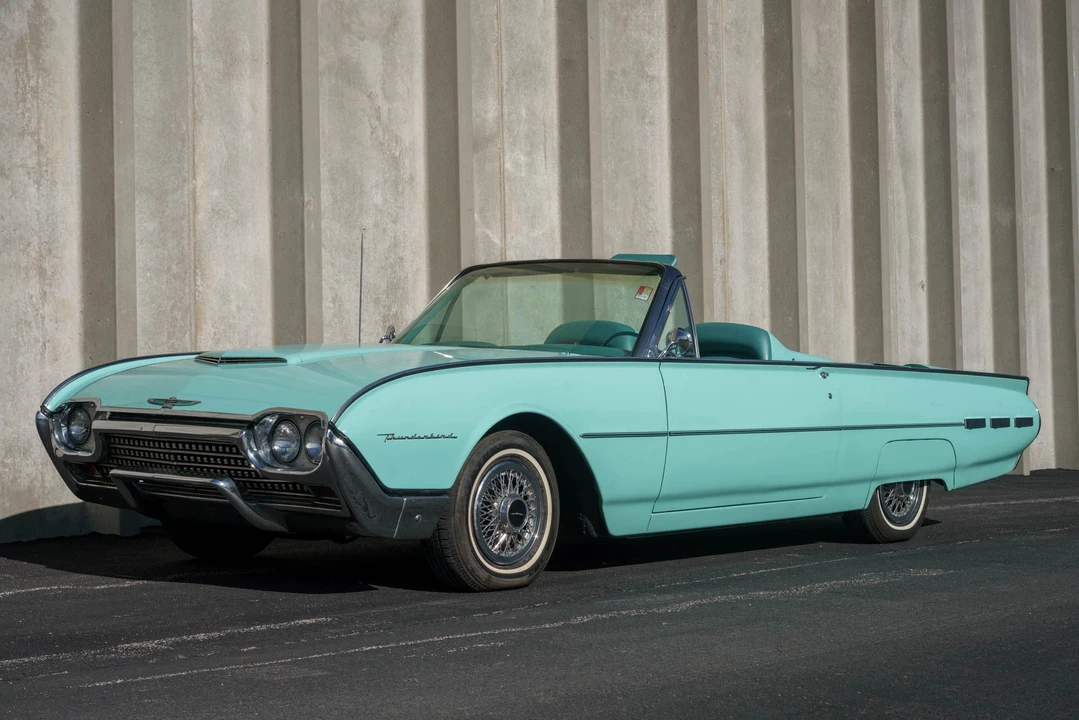 1962 Ford Thunderbird 3rd Gen - Image 2 of 31