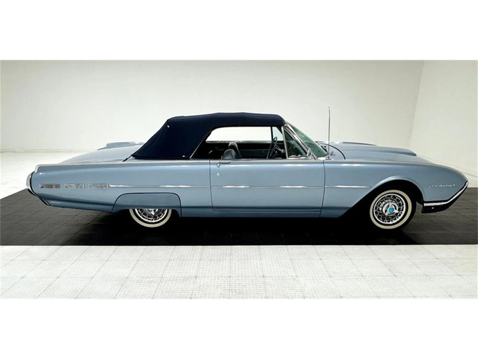 1962 Ford Thunderbird 3rd Gen - Image 9 of 31