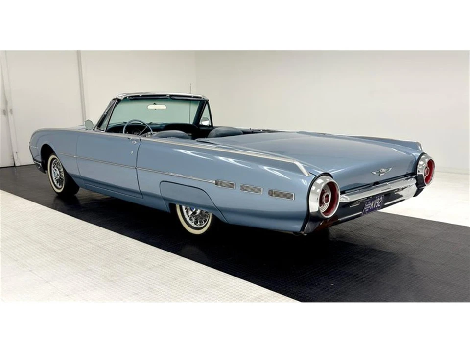 1962 Ford Thunderbird 3rd Gen - Image 6 of 31