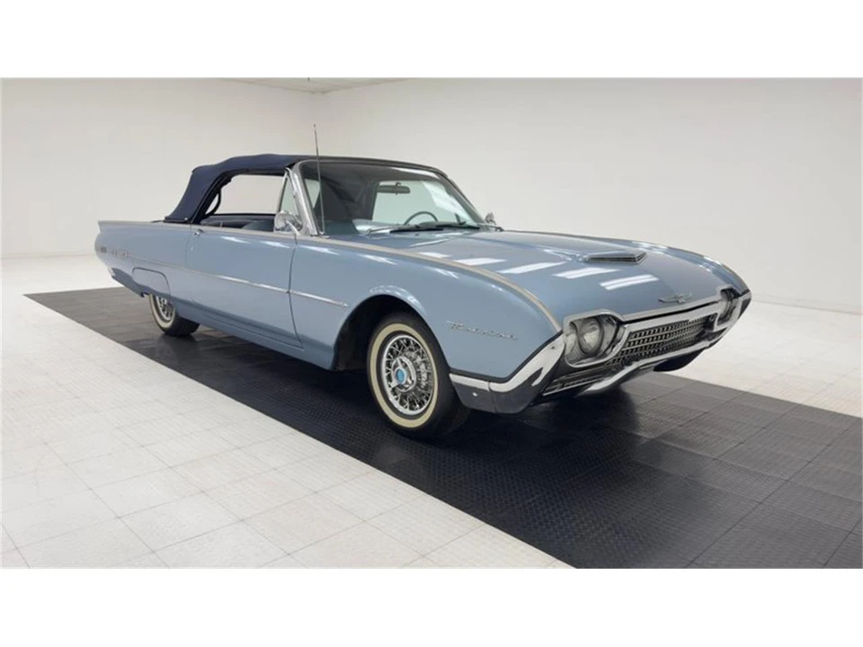 1962 Ford Thunderbird 3rd Gen - Image 10 of 31