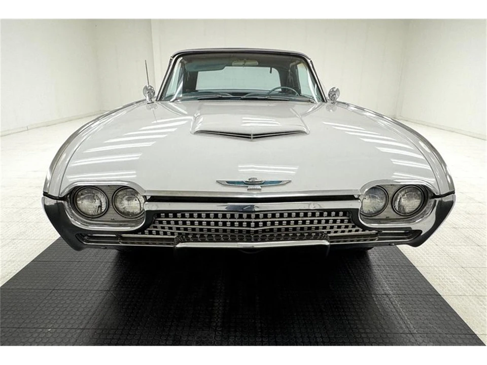 1962 Ford Thunderbird 3rd Gen - Image 14 of 31