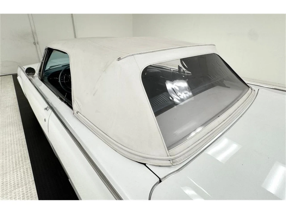 1962 Ford Thunderbird 3rd Gen - Image 28 of 31