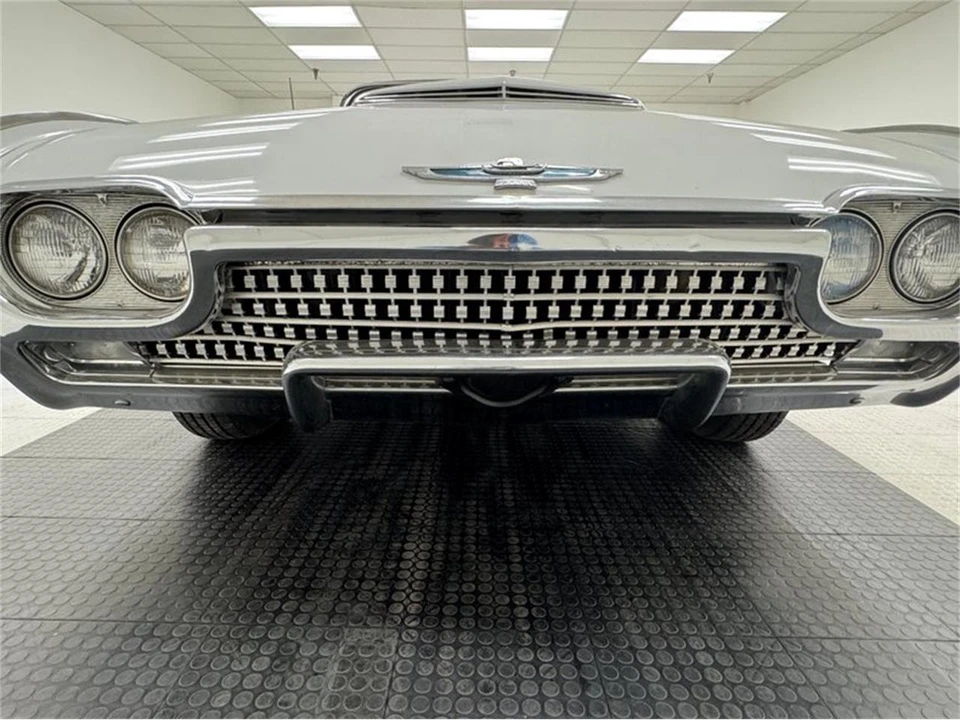 1962 Ford Thunderbird 3rd Gen - Image 18 of 31