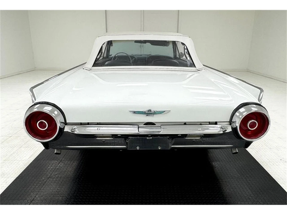 1962 Ford Thunderbird 3rd Gen - Image 7 of 31