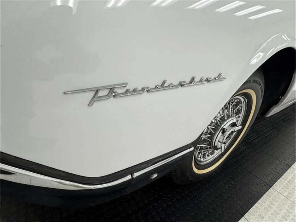 1962 Ford Thunderbird 3rd Gen - Image 20 of 31