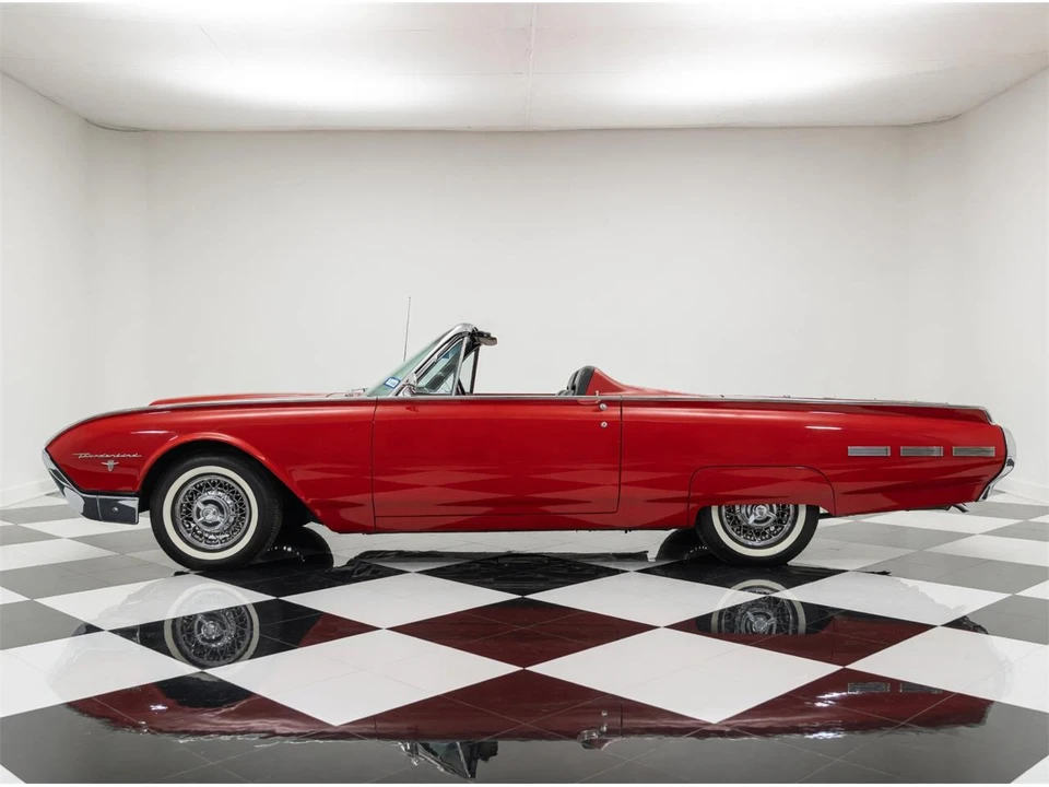 1962 Ford Thunderbird 3rd Gen - Image 2 of 15