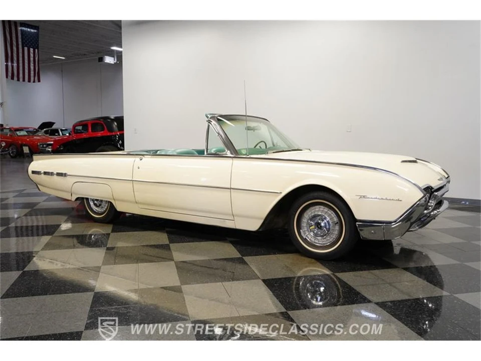 1962 Ford Thunderbird 3rd Gen - Image 14 of 31