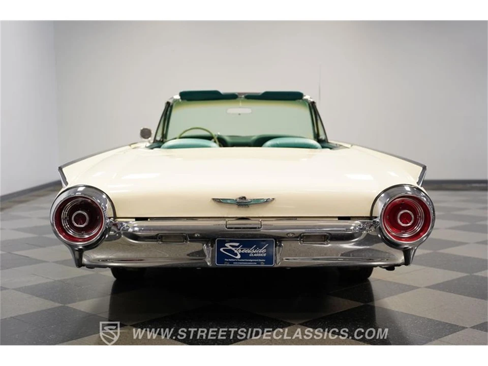 1962 Ford Thunderbird 3rd Gen - Image 24 of 31